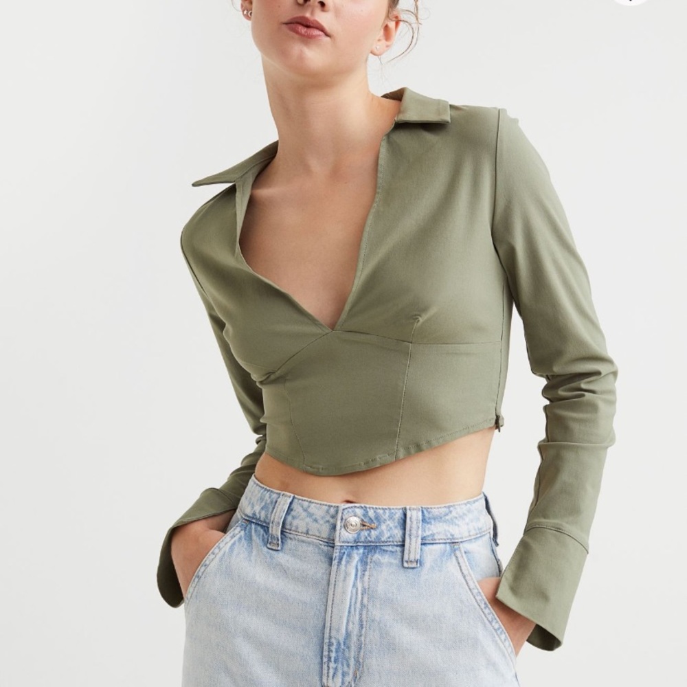 Corset style v-neck shirt